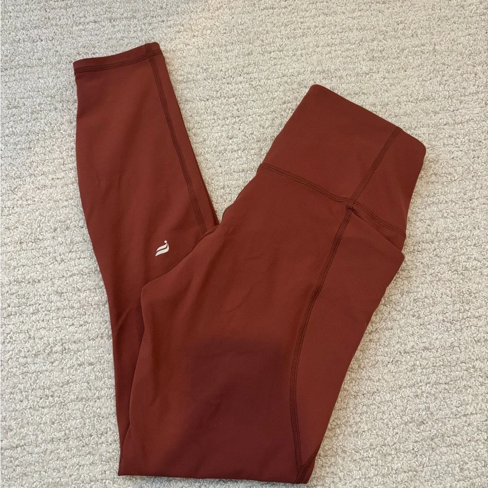Fabletics Oasis PureLuxe Crossover 7/8 Leggings - Picture 6 of 6